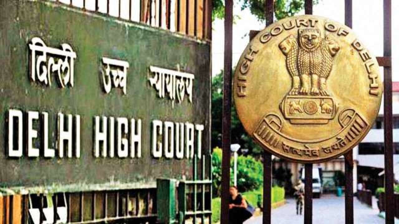 बिना वजह पेड़ काटने की मंजूरी देना पड़ा भारी, दिल्ली हाई कोर्ट ने दो पूर्व वन अधिकारियों को अवमानना का दोषी ठहराया